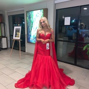 Sherri Hill Couture Dress size 4